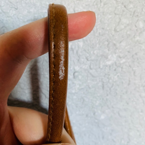 Liz Claiborne small brown vintage cross body bag. - Picture 8 of 8